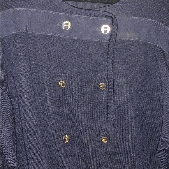 Swaeter - Picture 2 of 5